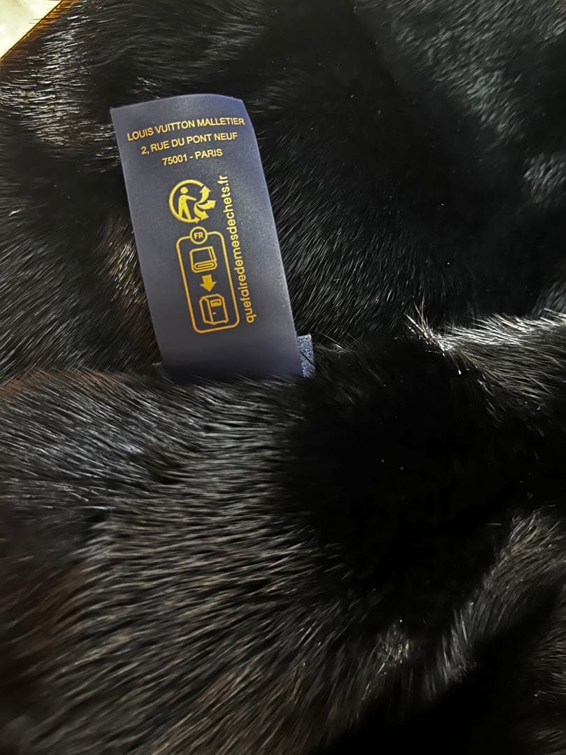 美品　ルイヴィトン　モノグラムリバース　ミンクスカーフLV MINK FUR