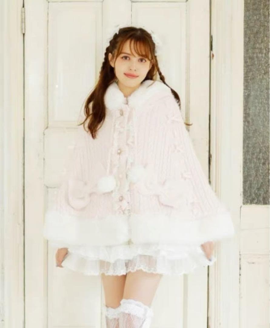 LIZ LISA ポンポンリボンニットファーポンチョ 2024