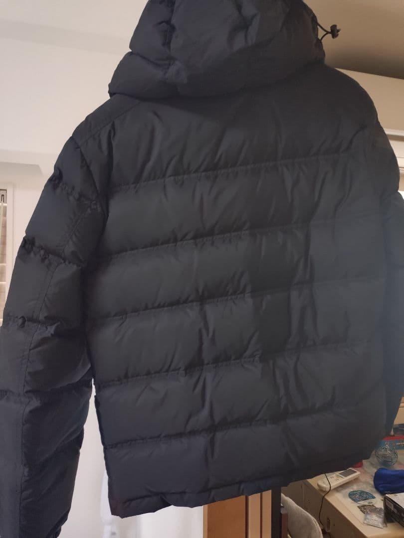 PRADA ブラックダウンジャケット