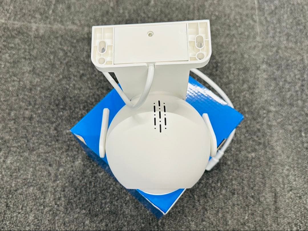 最新ワイヤレス防犯カメラ8台セット500万画素タッチパネル1TB HDD内蔵付き