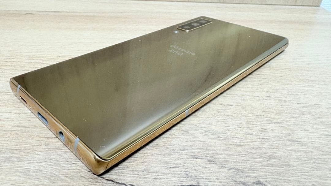 arrows NX9 F-52A ゴールド docomo SIMロック解除済