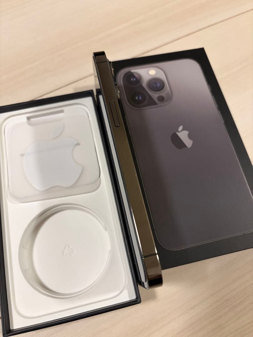 【美品】iPhone13pro グラファイト