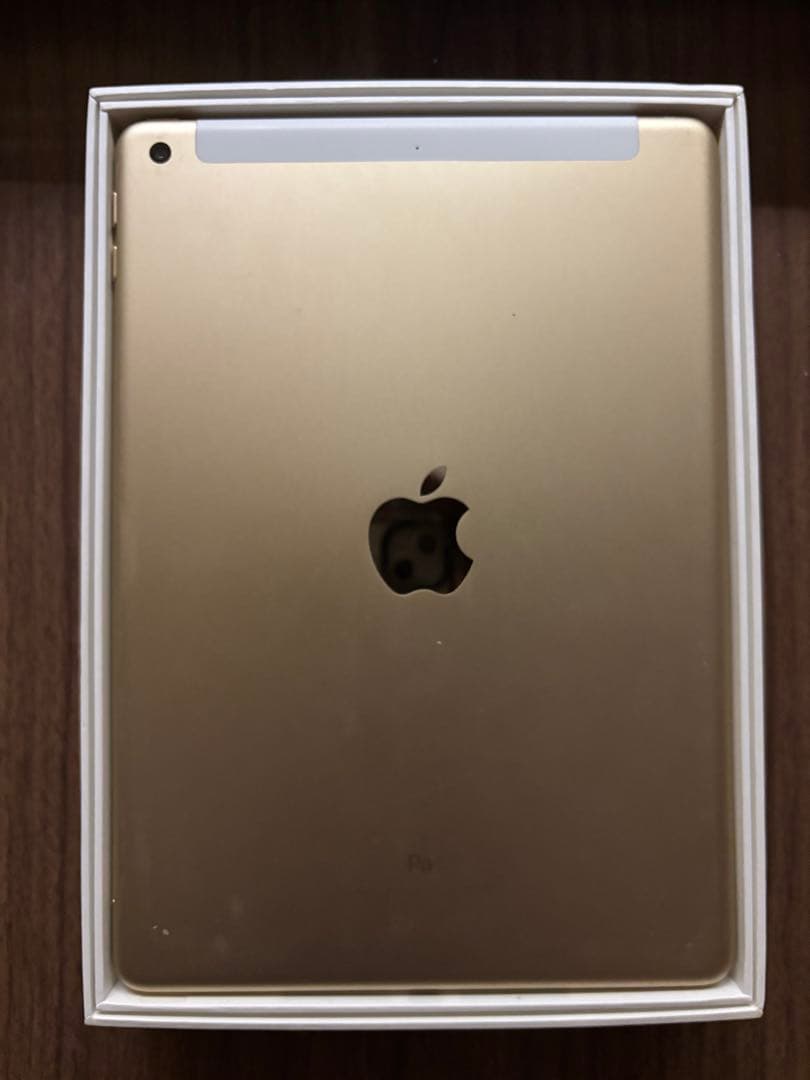 iPad第５世代 32GB Wi-Fi セルラーモデル　バッテリー最大容量97%