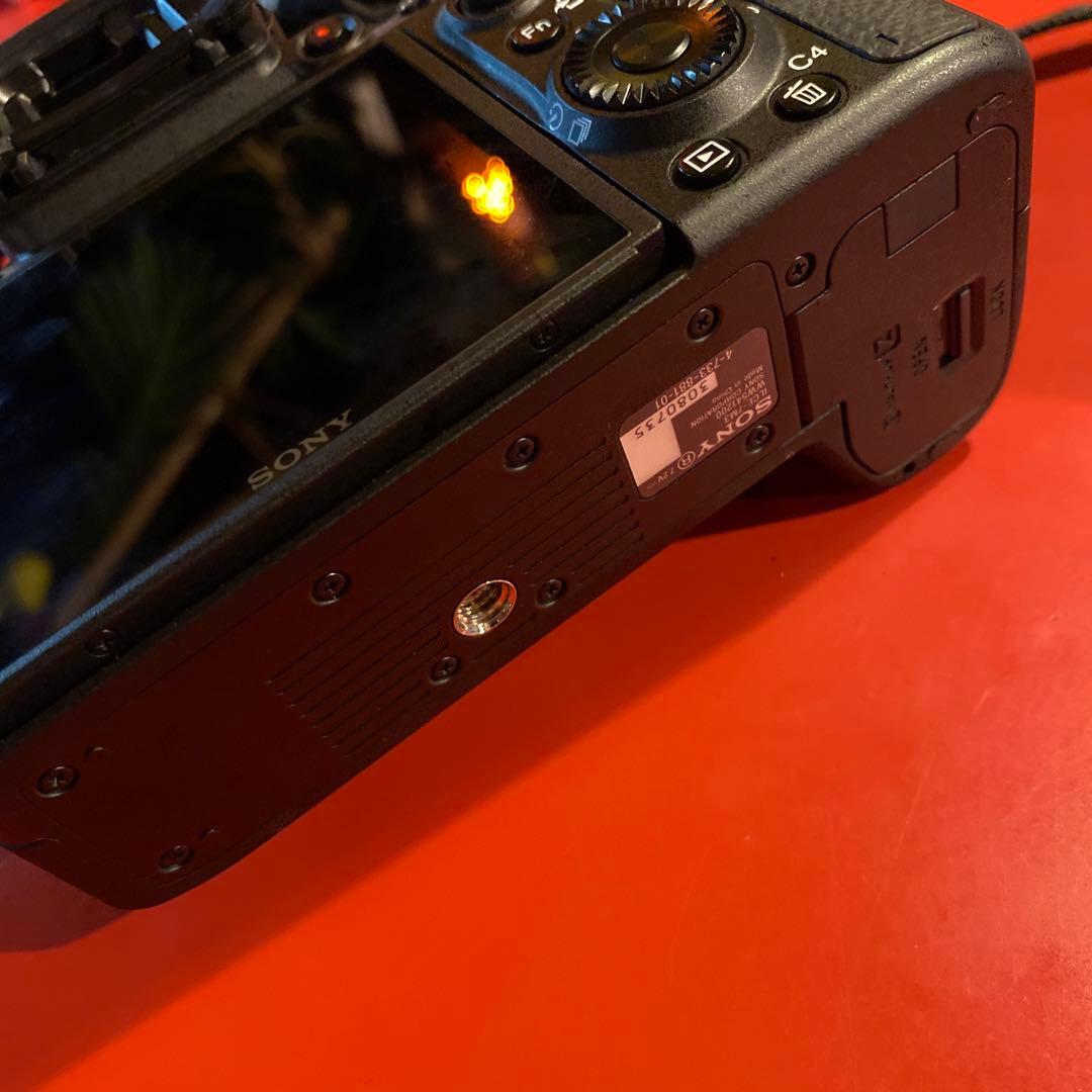 ★値下げ★三脚おまけ付★α7IIIミラーレス一眼カメラ ブラックILCE-7M3