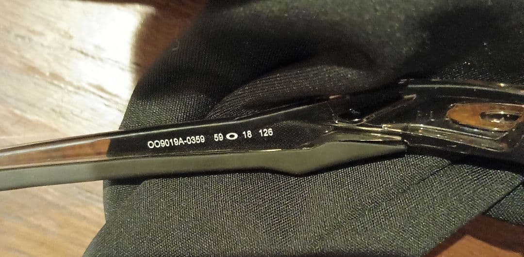 erimo1804382様 Oakley Plazma サングラス クリアグレー