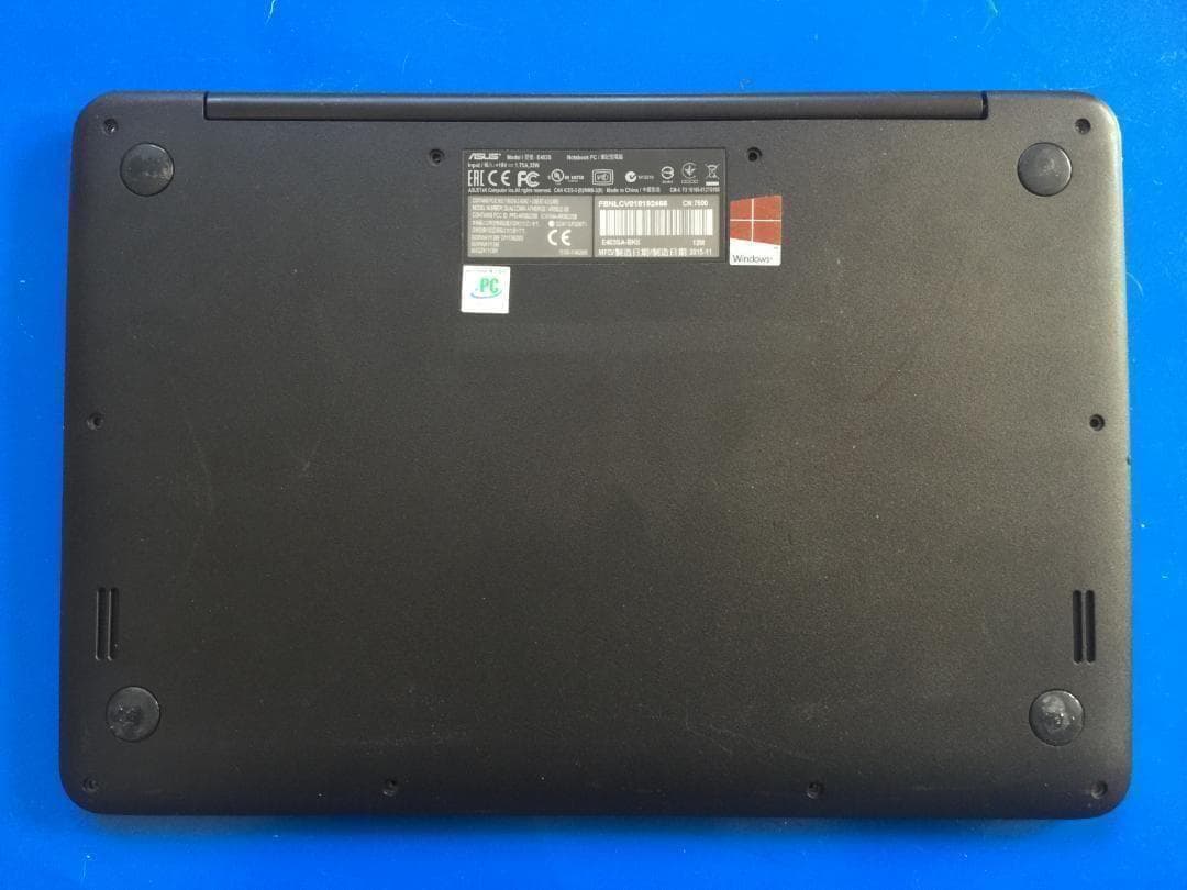 ASUS E403SA 14型TFT液晶 SSD 軽量コンパクトノートパソコン