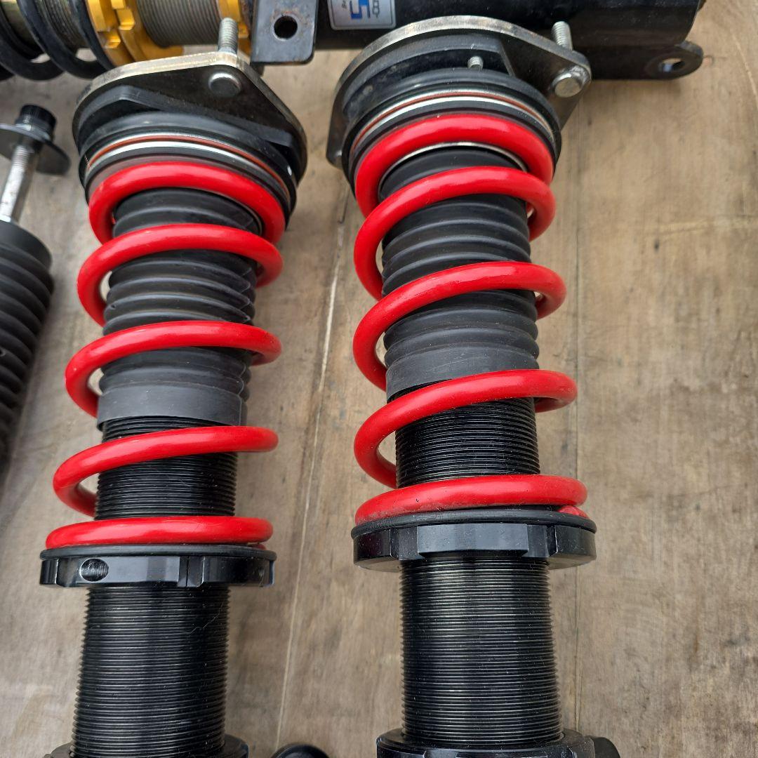 RS社車高調 RS-R Black☆i BKD200M13Y15日割中