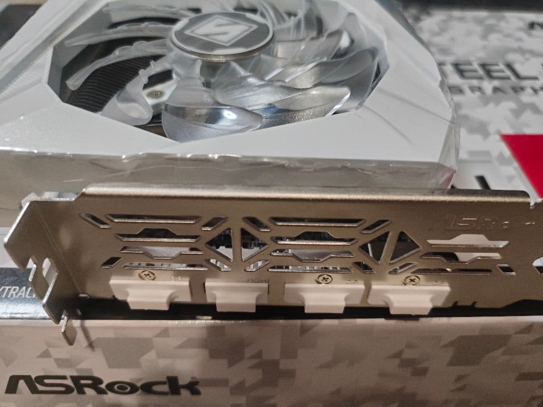 美品 ASRock Radeon RX 7600 XT SL16GB