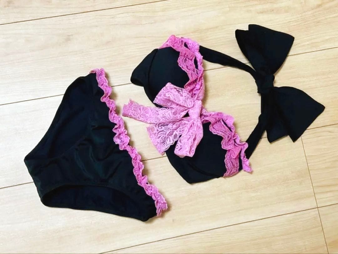 MA✽RS♡定番♡盛りブラパット入り♡水着♡セパレートビキニ♡ブラック×ピンク
