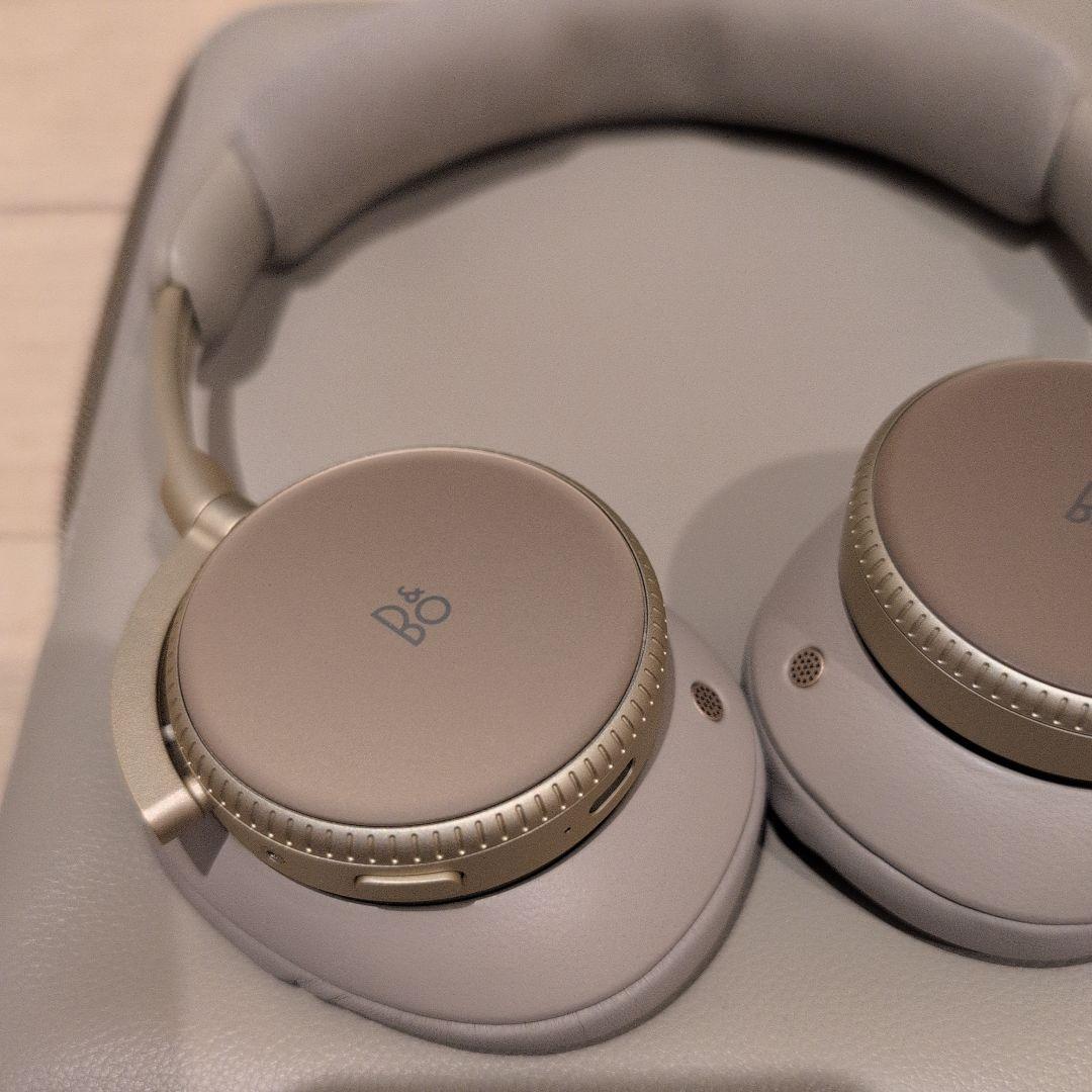 バング•アンド•オルフセン　Beoplay H100