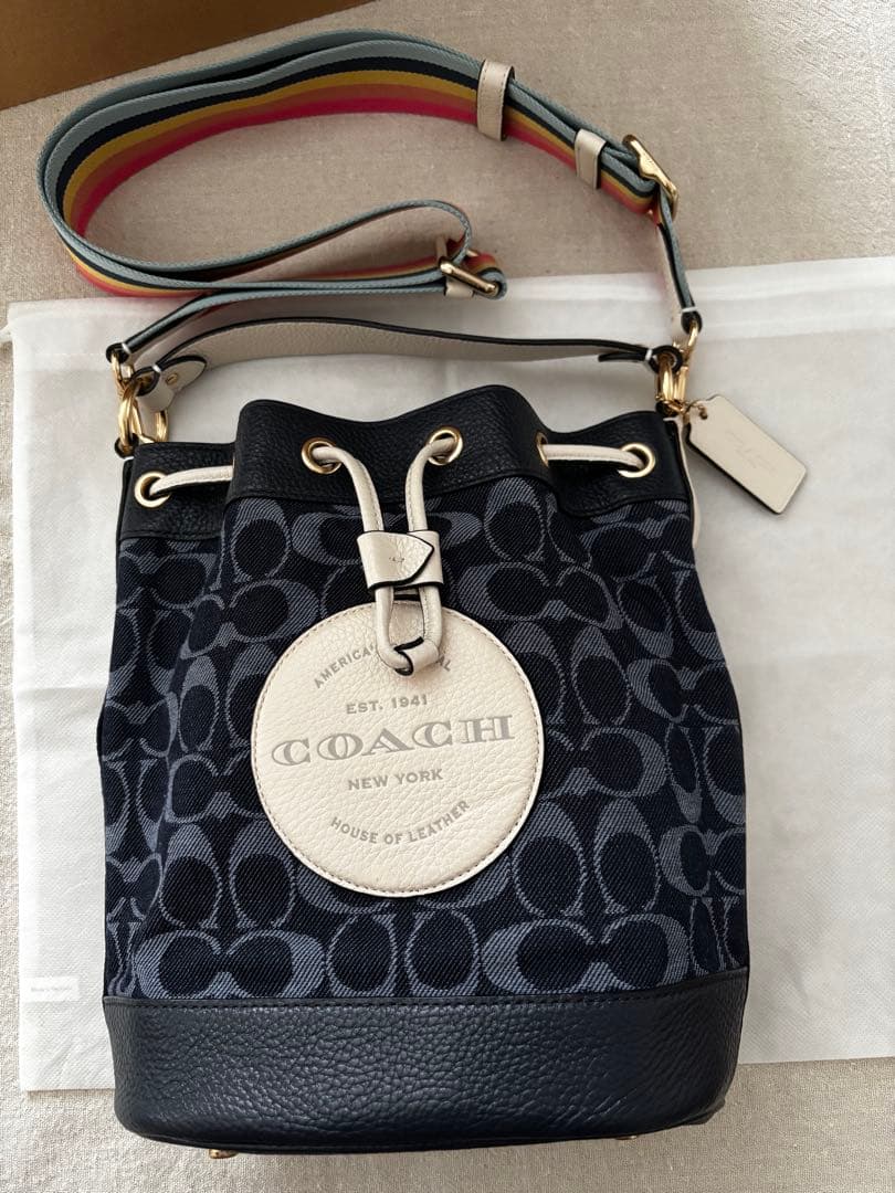 コーチ　巾着　ショルダーバッグ シグネチャーデニム　レザー ネイビー