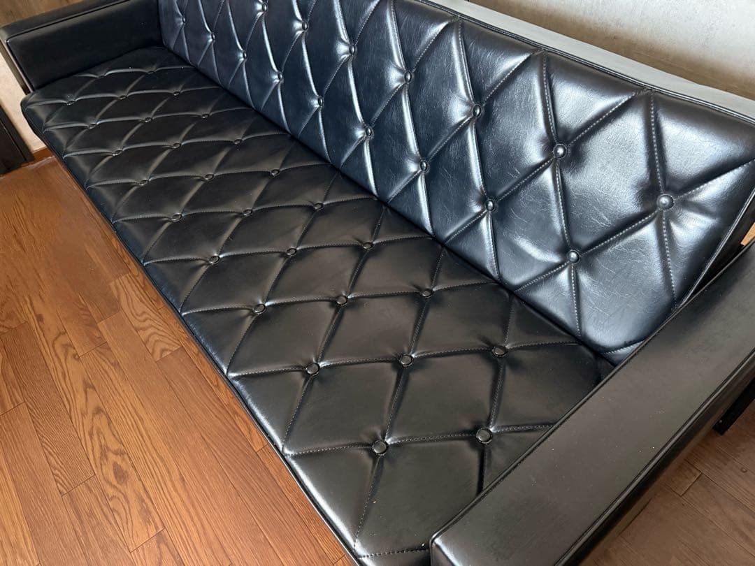 カリモク60 スリーピングソファ スタンダードブラック｜定価19.6万｜状態良好