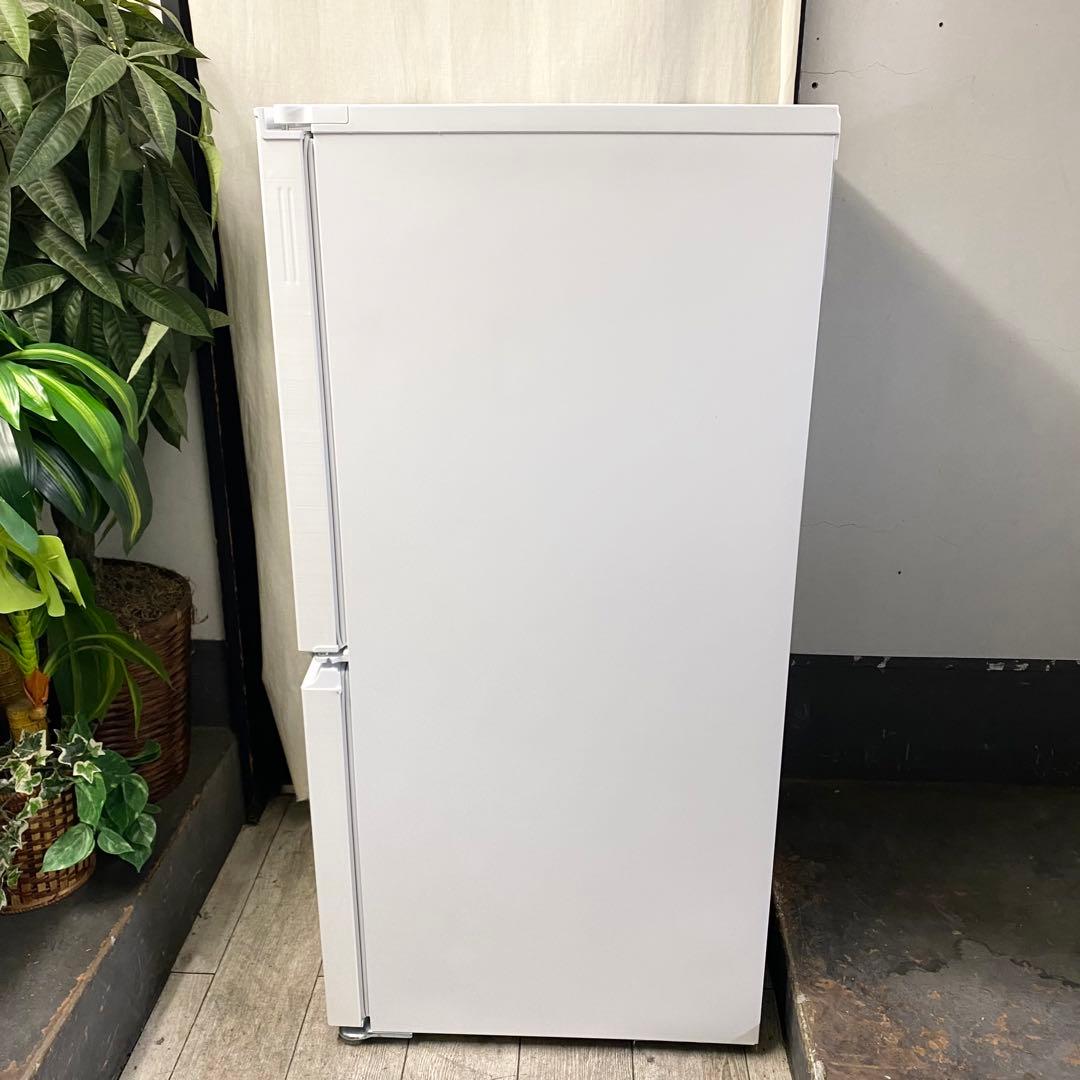 キレイ！ちょっぴり大きめがイイ♪♪どっちもつけ替えドア！2ドア冷凍冷蔵庫152L