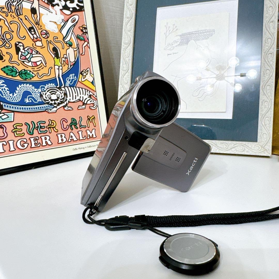 ビデオカメラ Xacti HD1