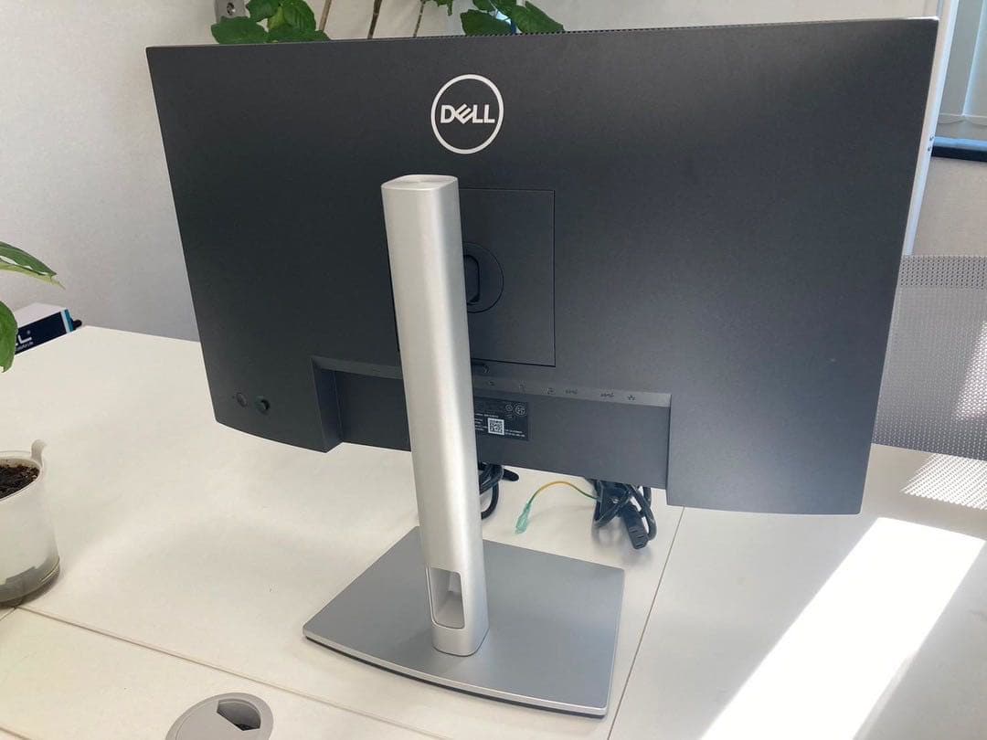 【値下げ】P2422HE プロフェッショナルシリーズ 23.8インチ