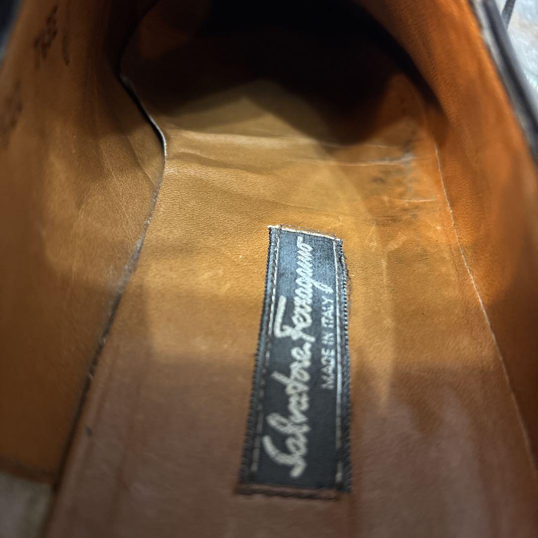 サルバトーレフェラガモ レザーシューズ ストレートチップ 黒 7.5