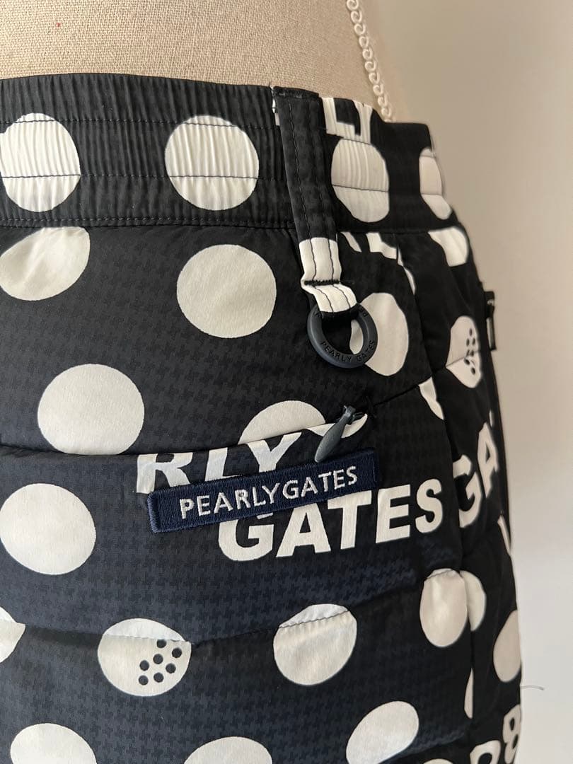 パーリーゲイツ　ドット中綿スカート