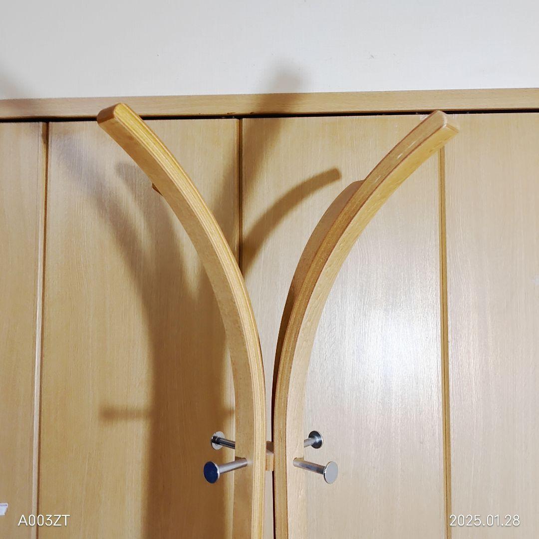 アクタス風 ポールハンガー コートハンガー 木製 北欧 モダン 曲木 4本脚