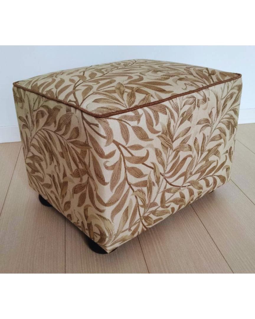 【張替え未使用品】角スツールXモリス・ウィロー