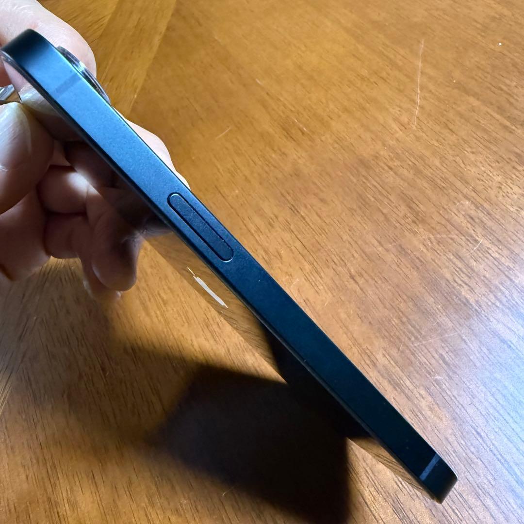 iPhone16e 512gb アメリカ 海外版　SIMフリー　eSIM専用