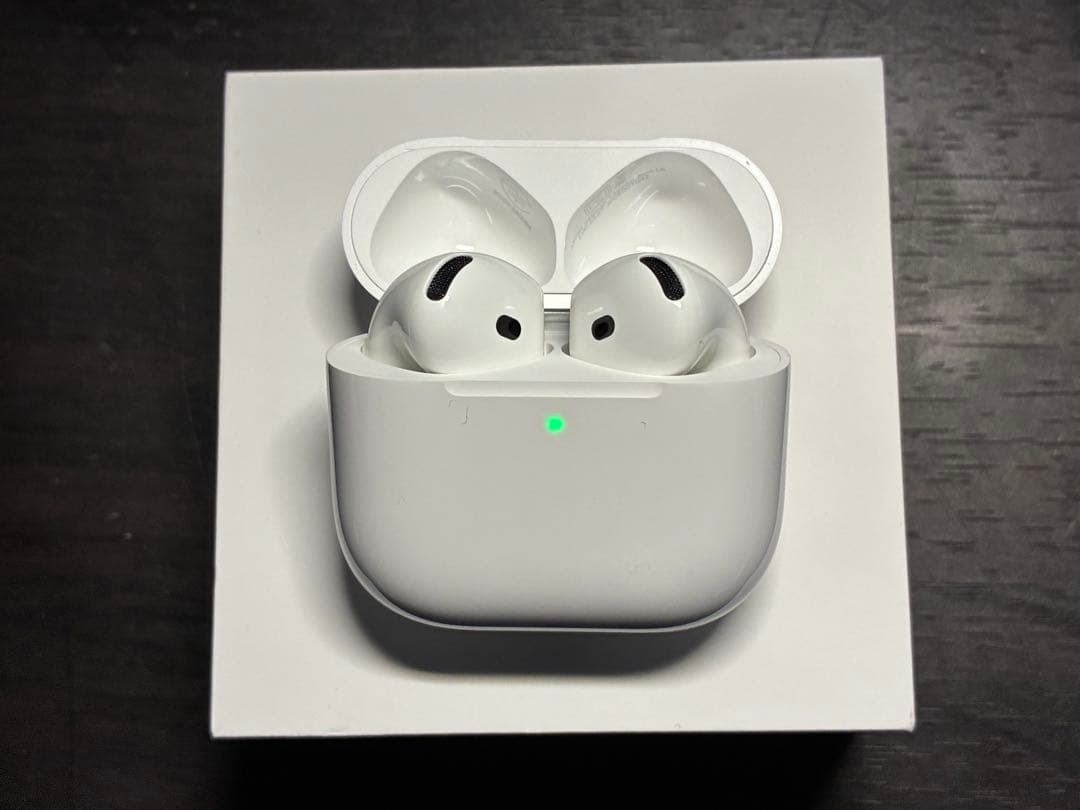 AirPods4 ANC搭載　ケース付き