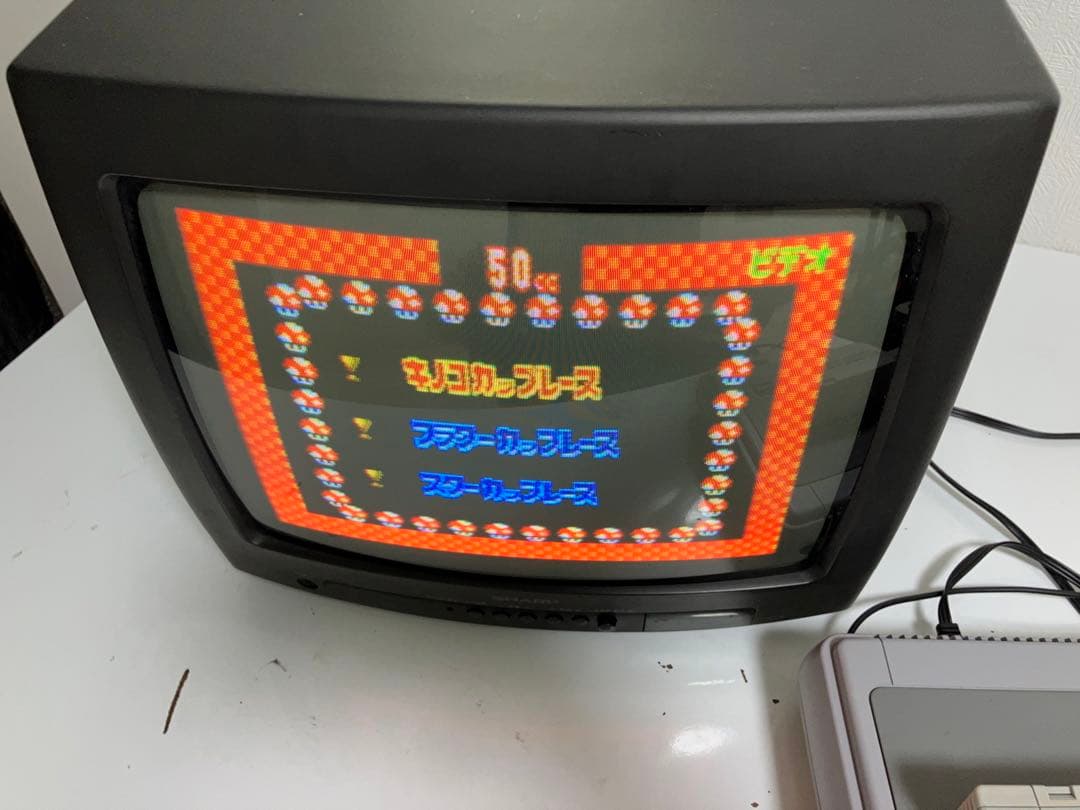 送料込み　ブラウン管 カラーテレビ　SHARP シャープ14C-L10 レトロ