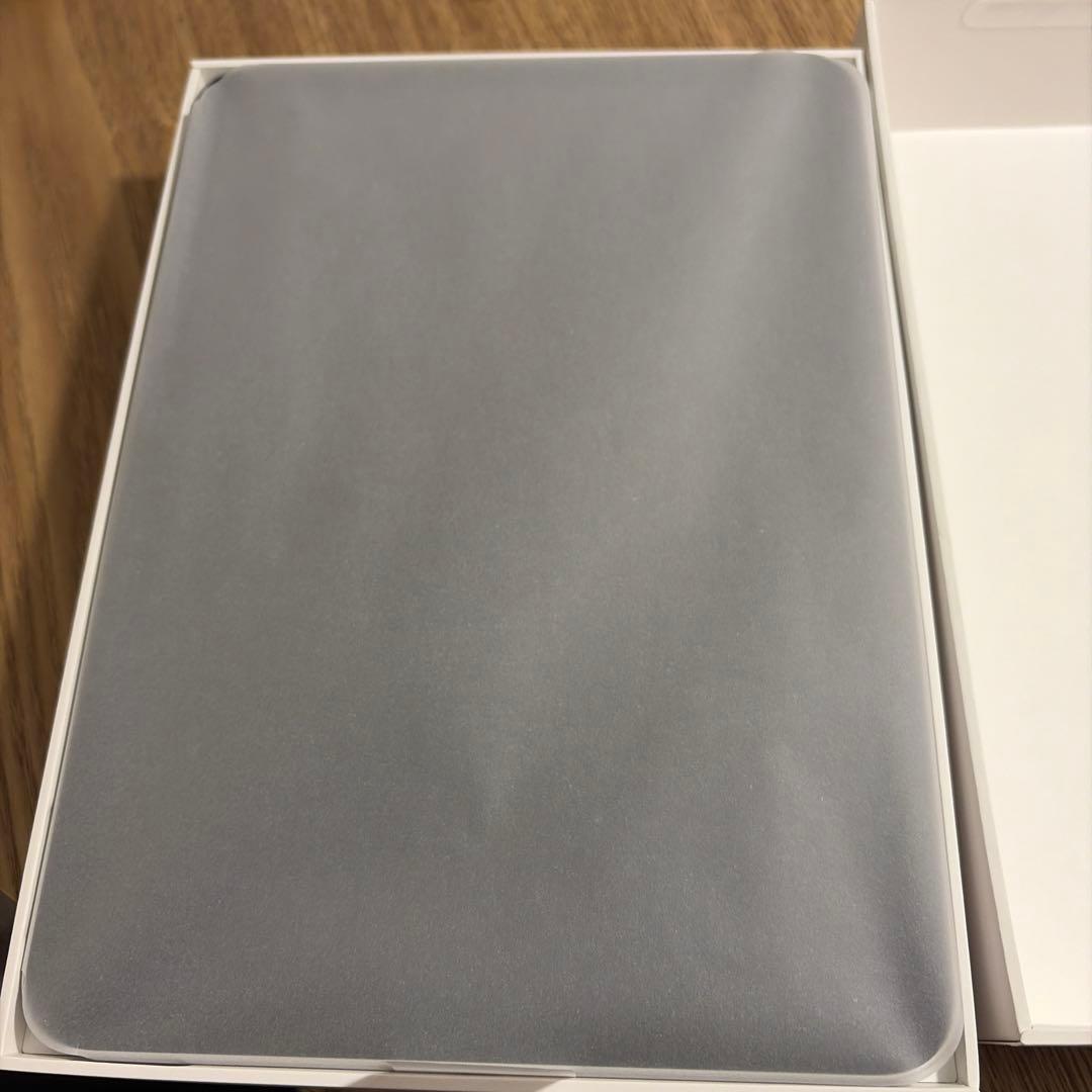 美品iPad(A16)Wi-Fi 128GB シルバー ケースセット