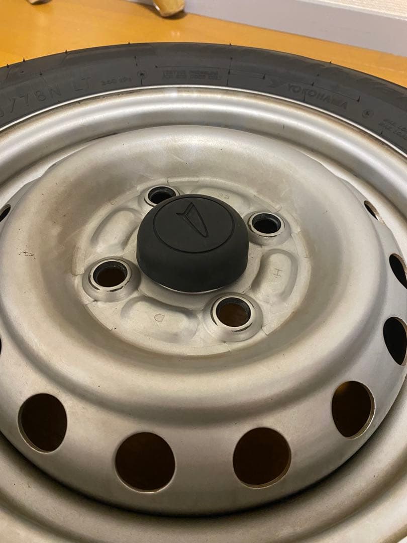 軽トラ　軽バン　ハイゼットカーゴ　純正タイヤ(4本セット)