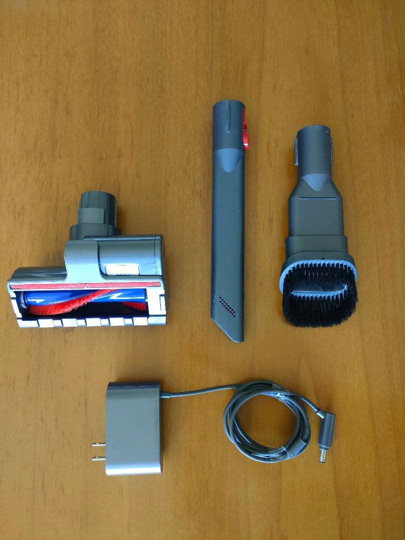 Dyson SV10 スティッククリーナー 本体＋ツールセット