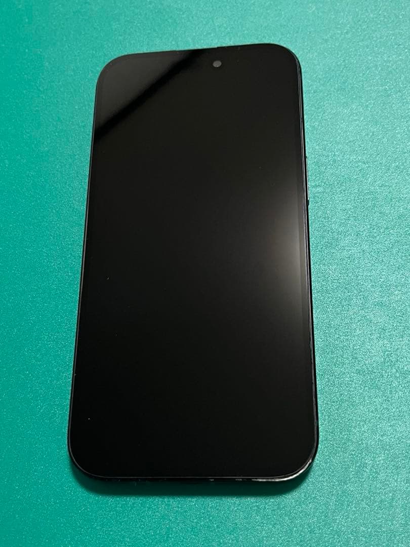 【中古】iPhone 15 ブラック 128 バッテリー100% 12