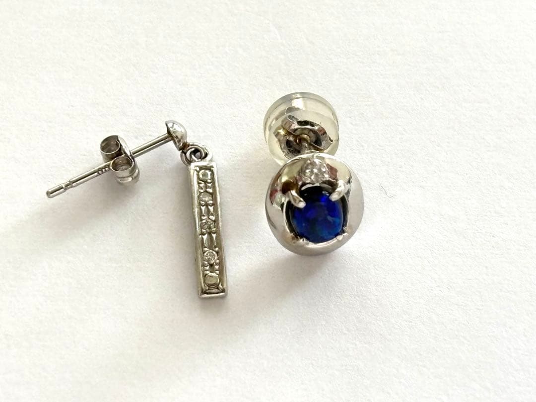 PT900 片耳ピアス　サファイア＆メレと縦長メレ各1点づつ　計2点まとめ