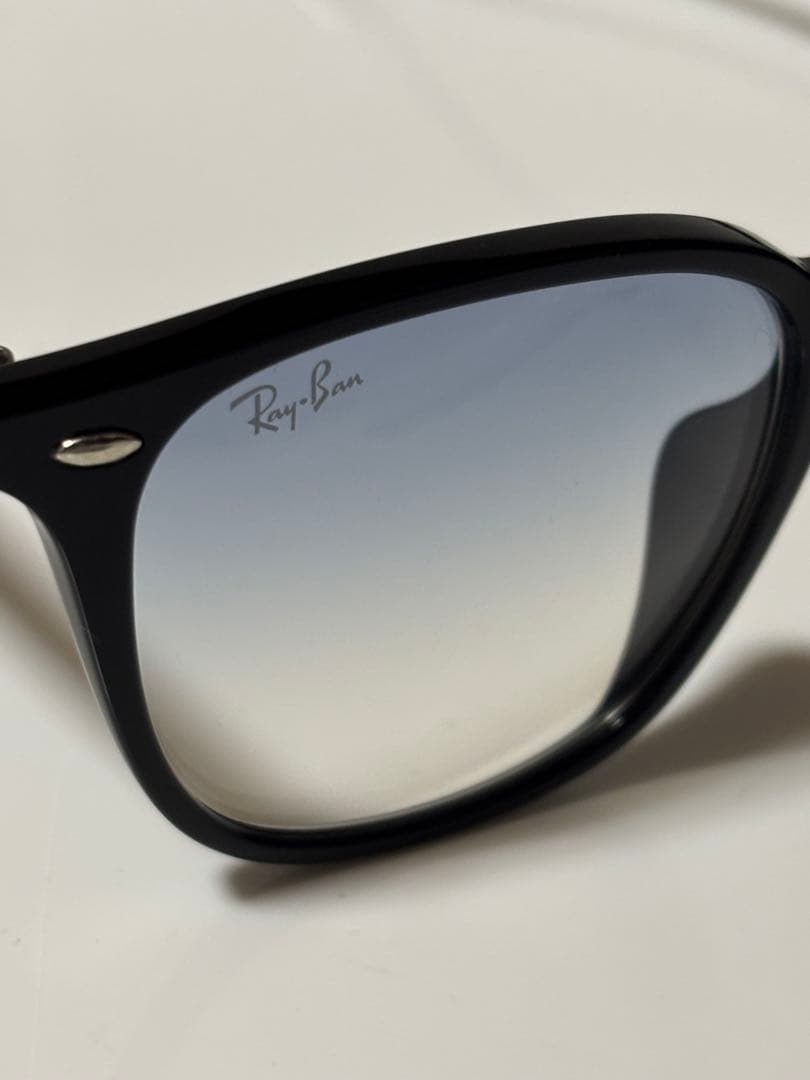 ★ほぼ未使用★RB4258-F 601/19 ★啓之輔さん着用★RayBan★