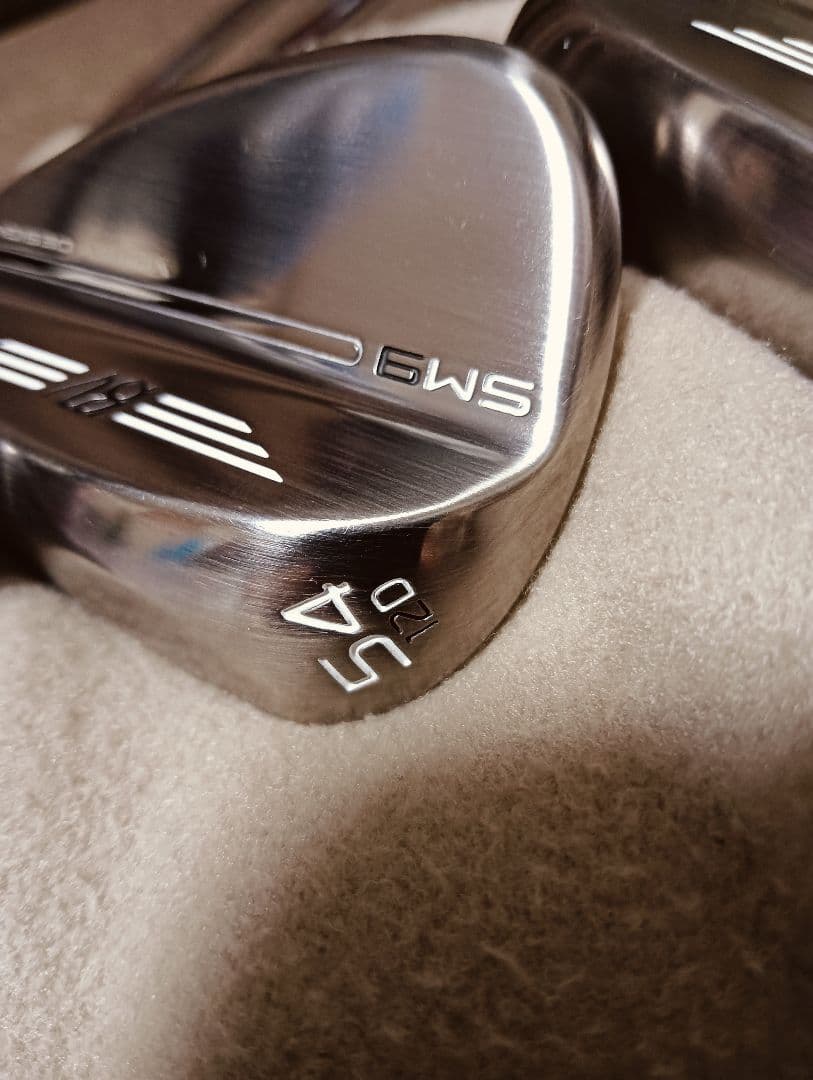 じんいちろう希少ブラッシュドスチールVokey Design SM9