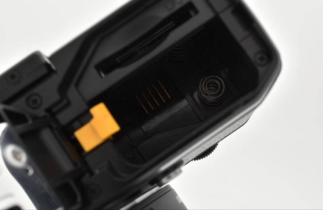 美品 完動品 Nikon Z fc 16-50mmレンズキット #25303