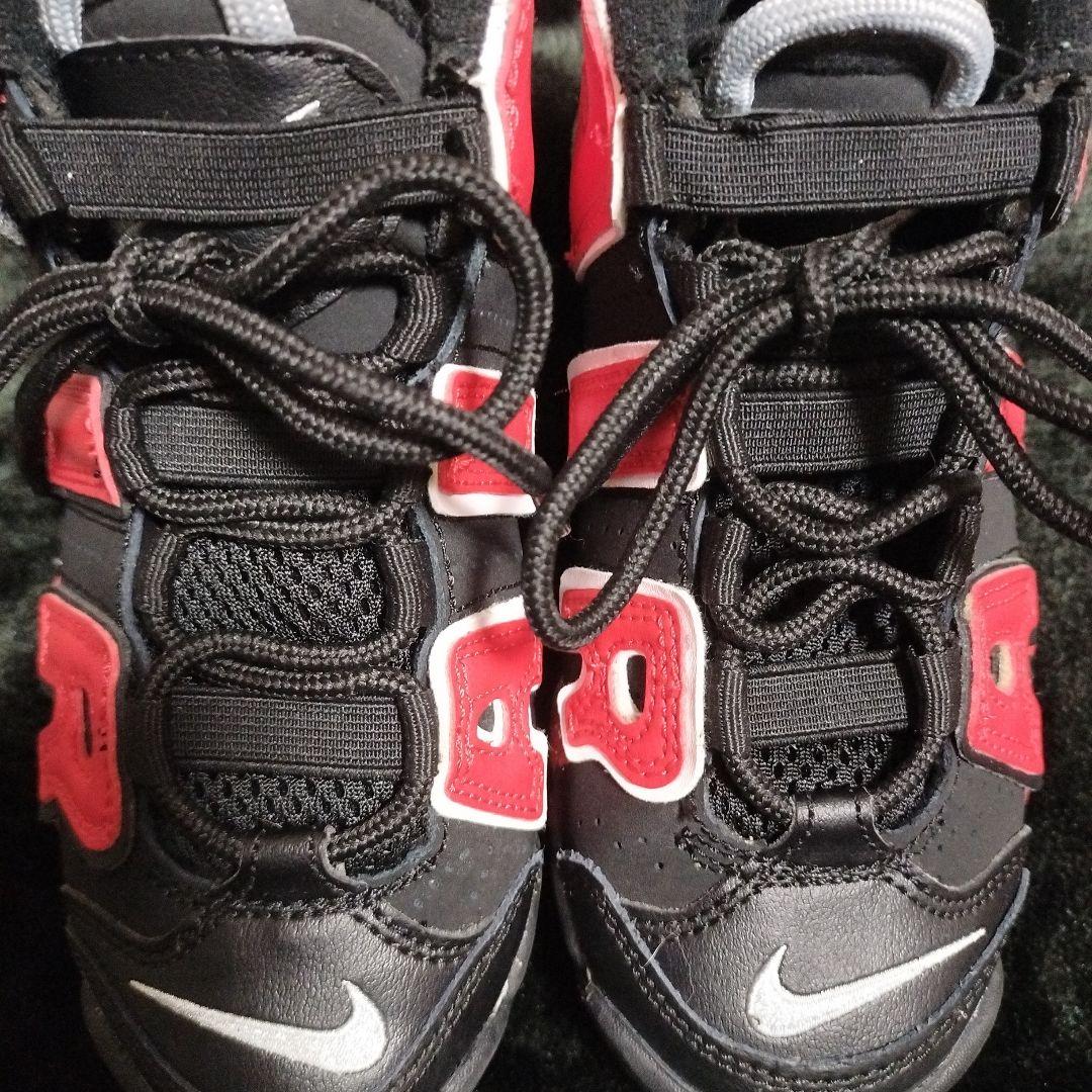 Nike モアテン　黒 赤 スニーカー　18.5 美品