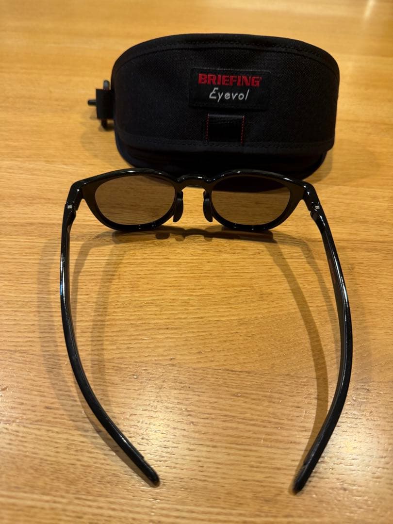 ブリーフィング×アイヴォル　コラボサングラス