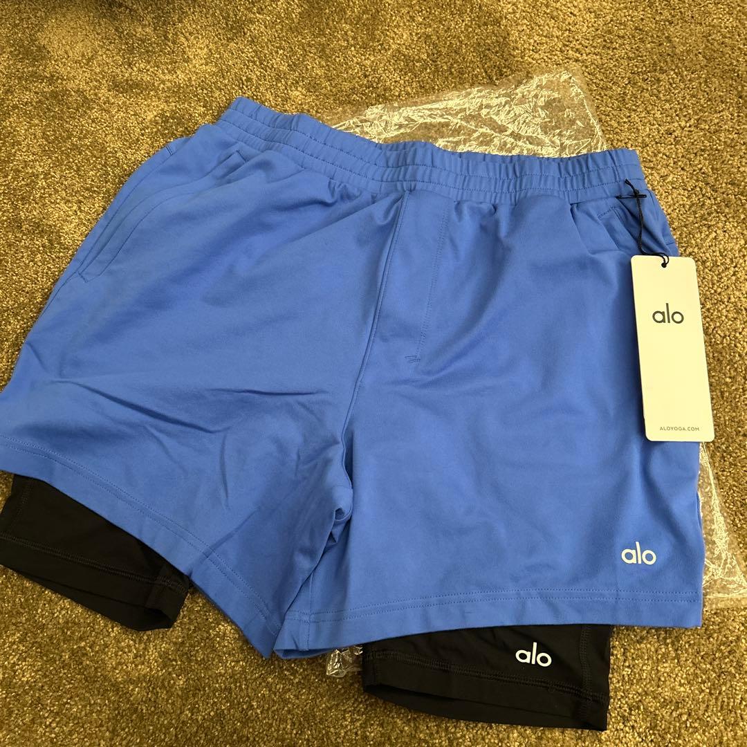 限定カラー‼️alo 青黒 ショートパンツ