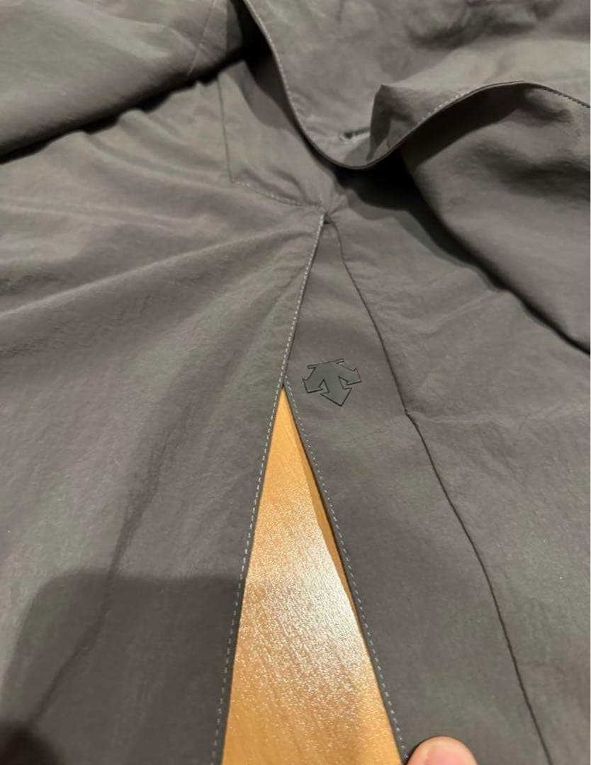 デサント　セットアップ　チャコール