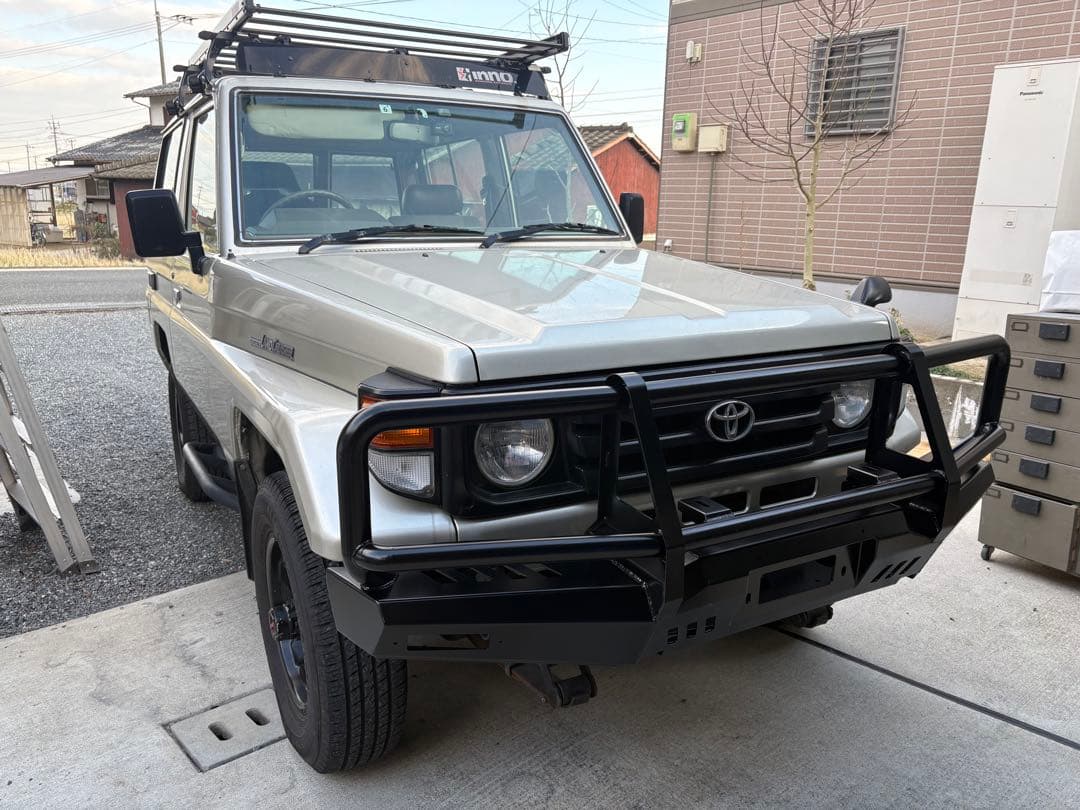 ロッキー　ランドクルーザー80 バンパー