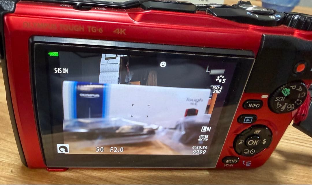 OLYMPUS Tough TG-6 レッド 本体と付属品　中古