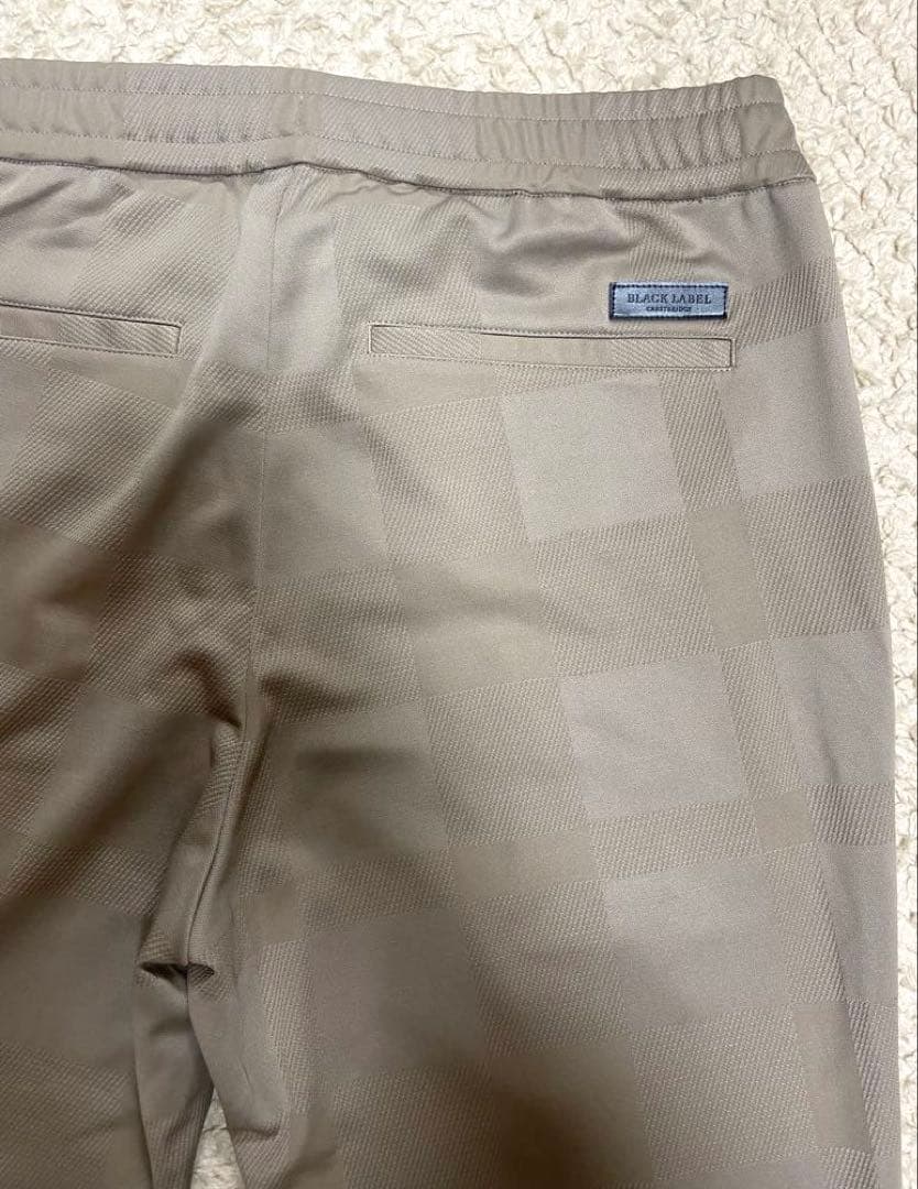 ブラックレーベルフード付きベージュスウェット上下セットアップ上LL下L