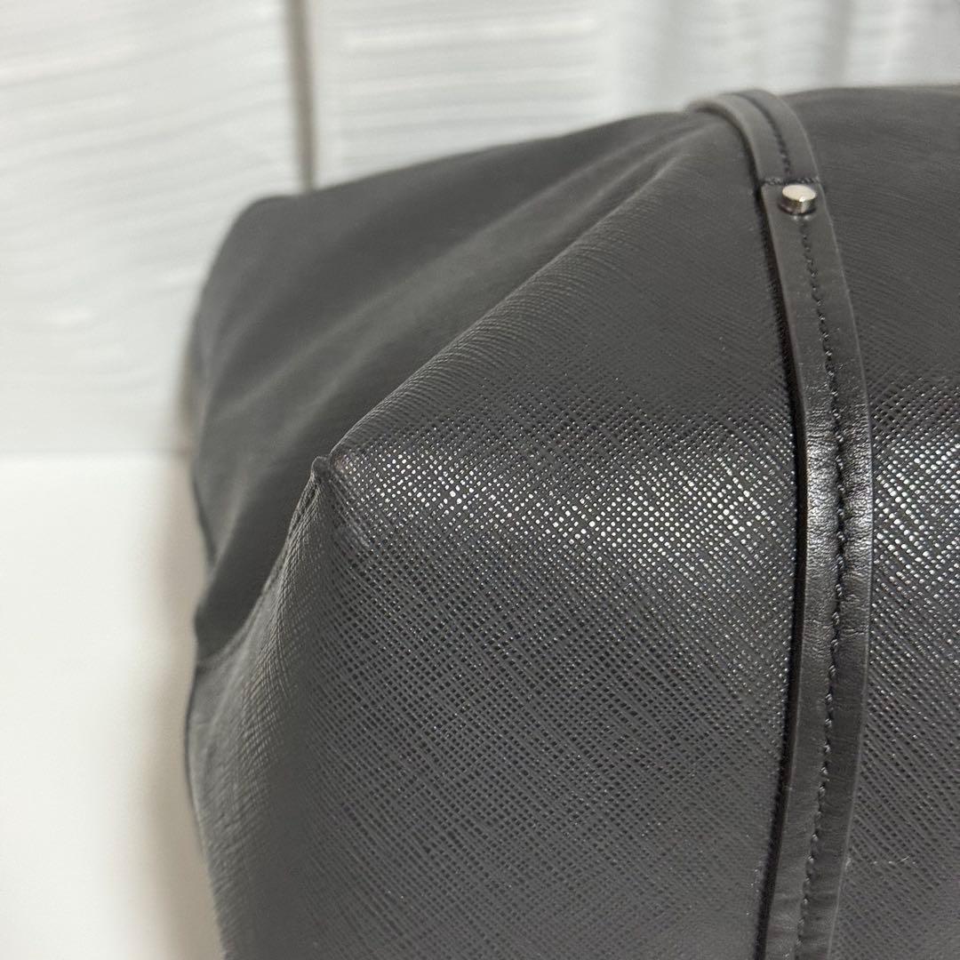 ⭐️未使用級⭐️TUMI エブリデイトートバッグ　レザー　ブラック　A収納可能