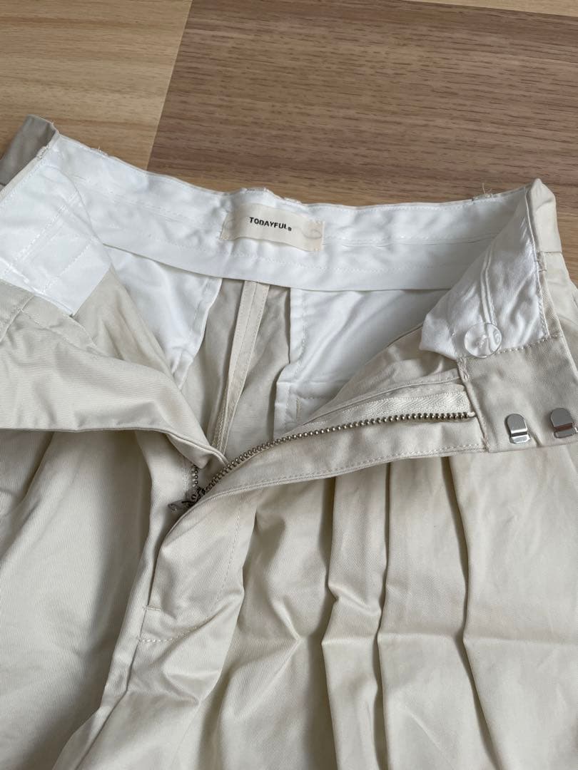 TODAYFUL・Tuck Tapered Trousers・トゥデイフル