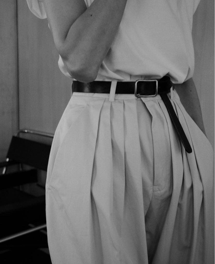 TODAYFUL・Tuck Tapered Trousers・トゥデイフル