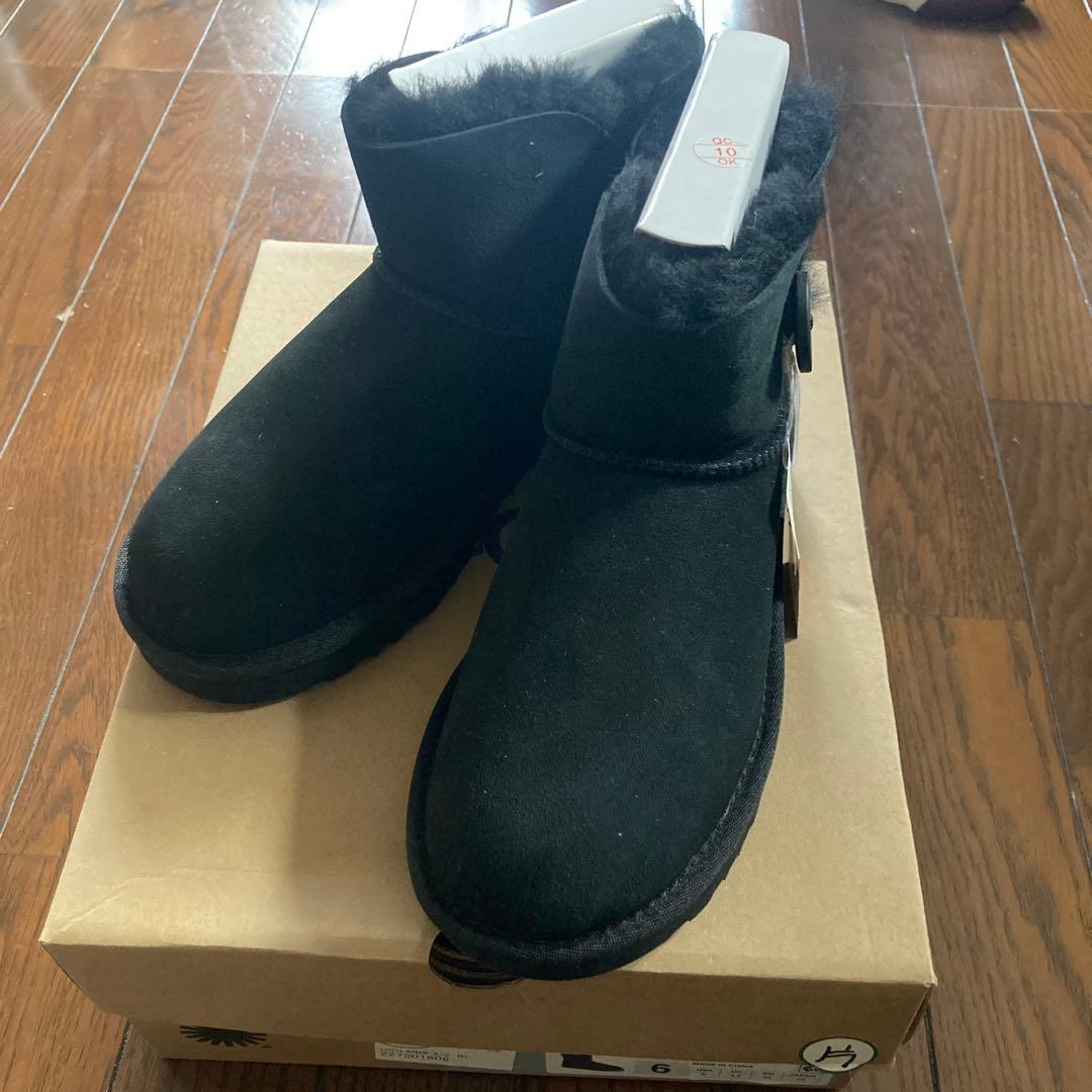 UGG W MINI BAILEY BUTTON II ブラック 23.0cm