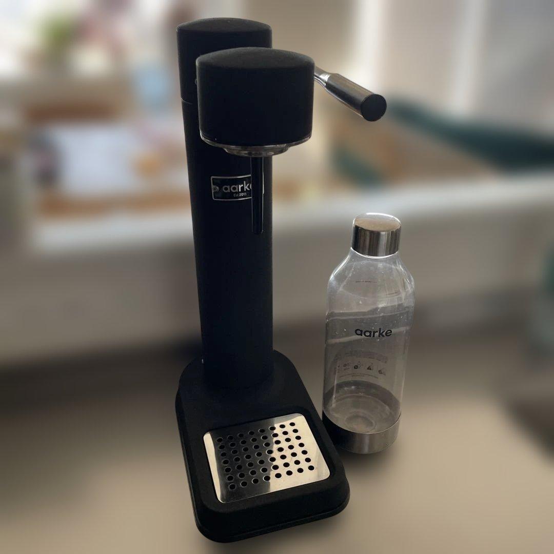 aarke ブラック 空のガスシリンダー付き