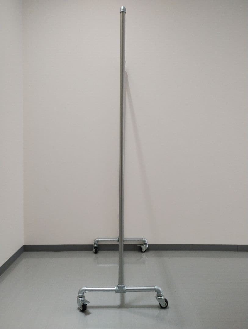 #821-12ガス管ハンガーラック×2