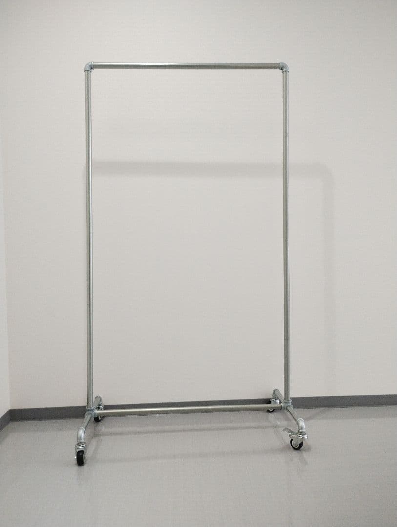 #821-12ガス管ハンガーラック×2