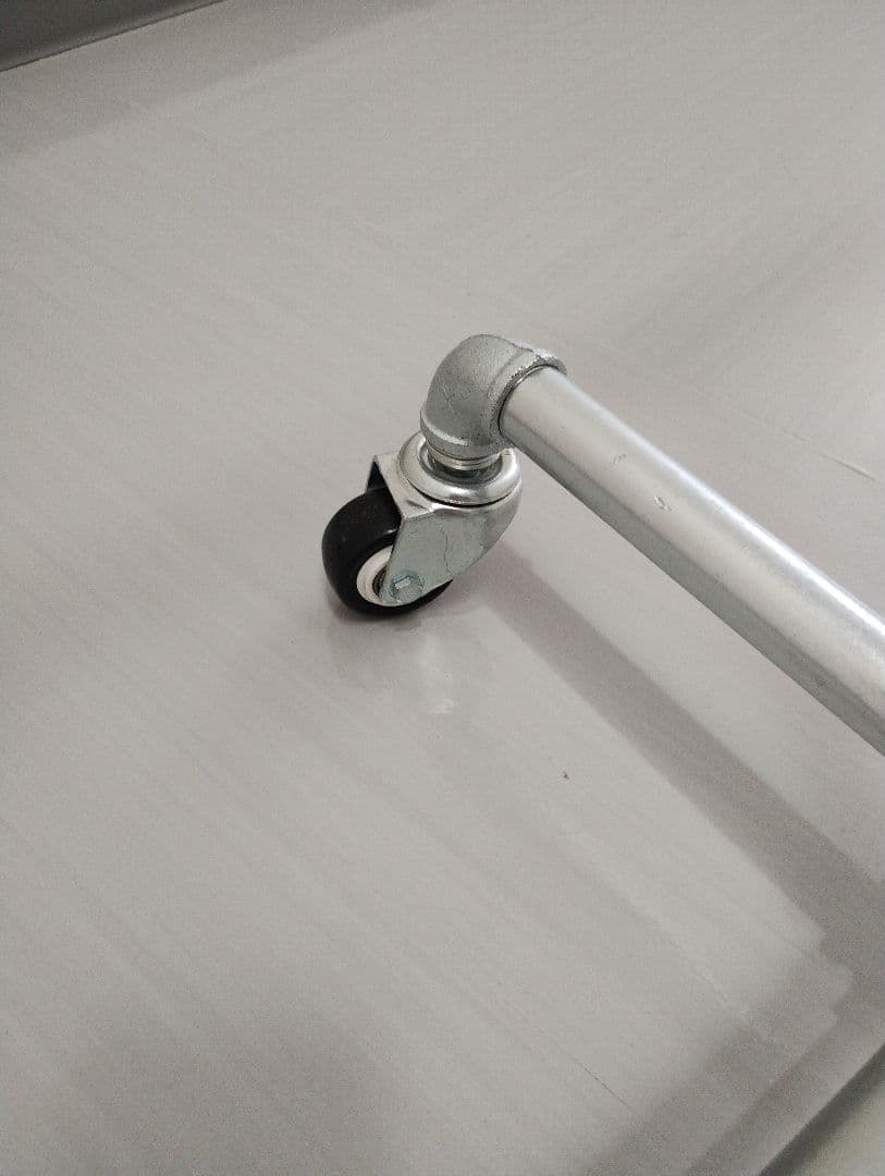 #821-12ガス管ハンガーラック×2