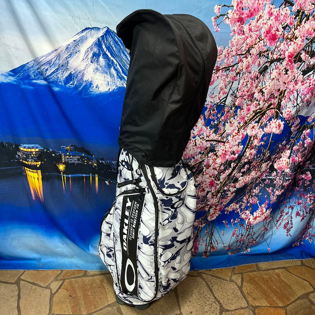 寶BT-1052 OAKLEY オークリー 白黒 キャディバッグ